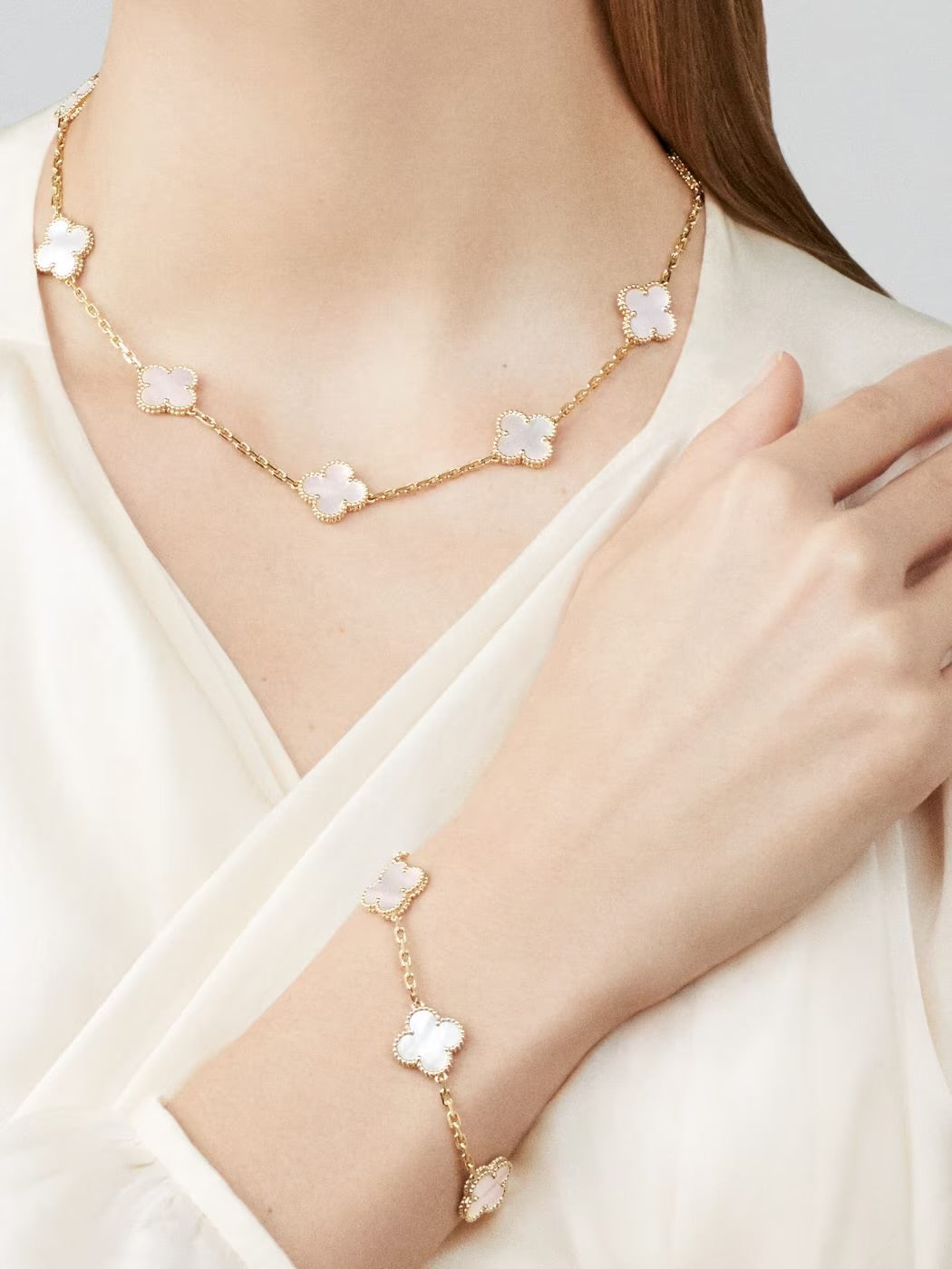 Renzelle® White Clover Bracelet