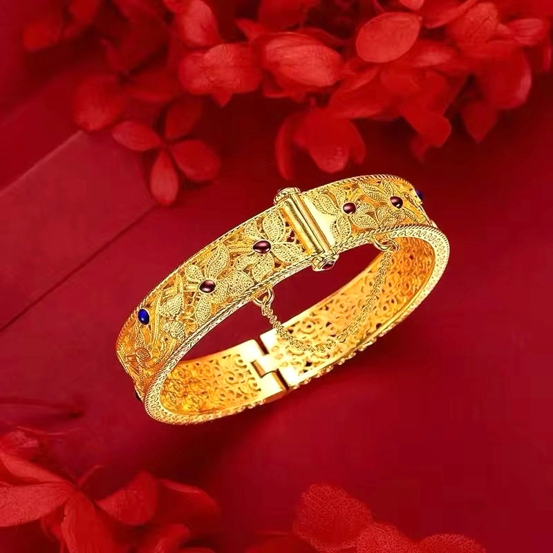 Renzelle® 18K Gold Bangle