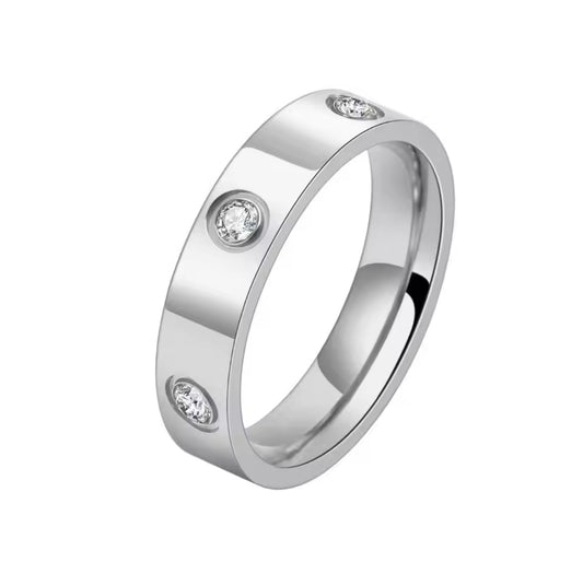 Renzelle® Luxe Silver Ring