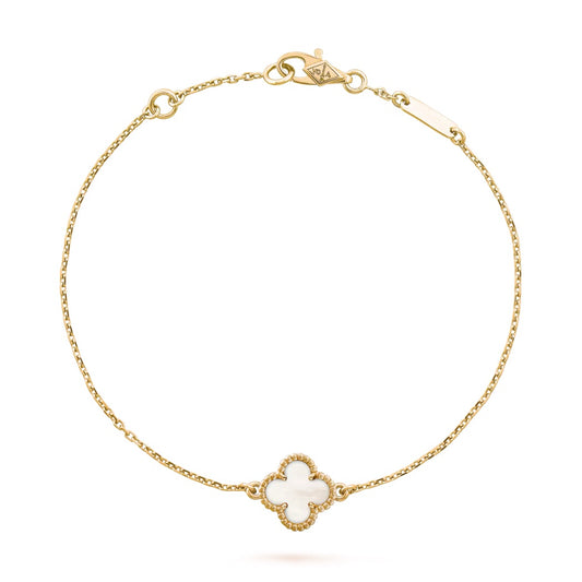 Renzelle® Aire Clover Bracelet