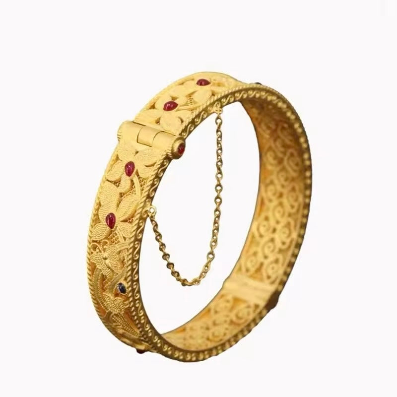 Renzelle® 18K Gold Bangle