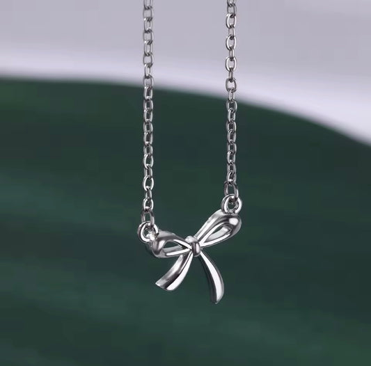 Collier avec nœud en argent Renzelle®